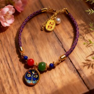 H40 Immovable and serene